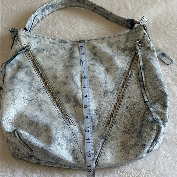 Nino Bossi Genuine Leather Distressed Shoulder Bag - Picture 9 of 11